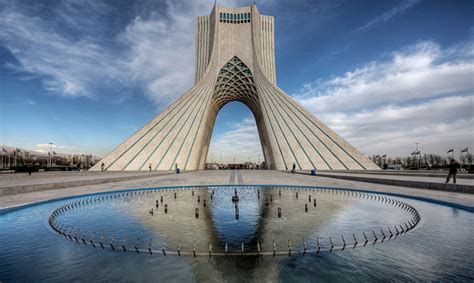  Rebuilding Tehran: Architectural Reconstruction and Social Change – A Tapestry Woven with Steel and Memory